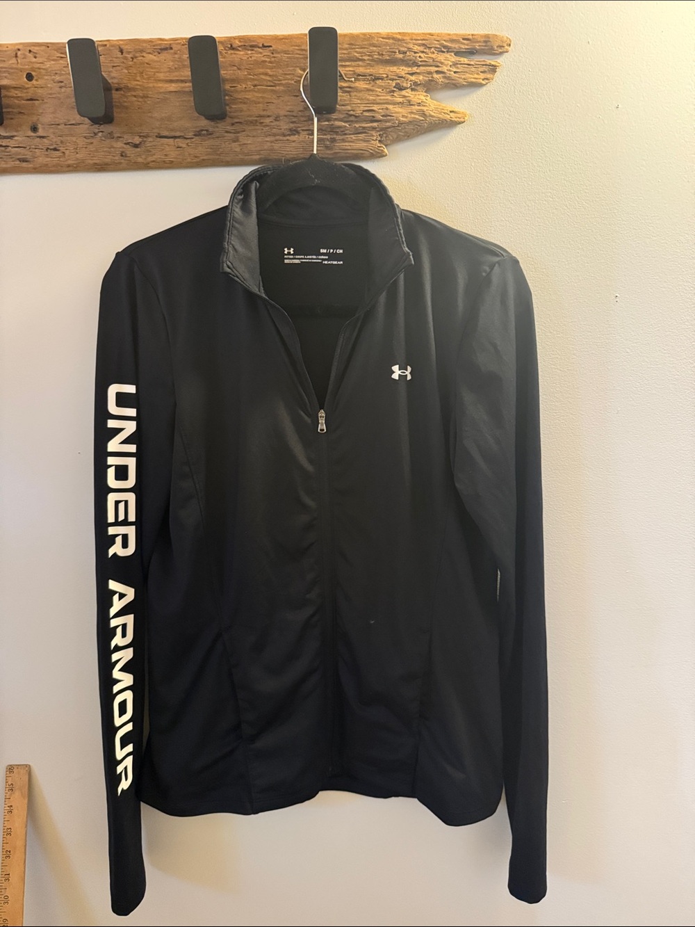 Under Armour Black Full-Zip Performance Jacket with White Sleeve Logo women’s S